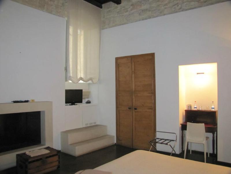 Palazzo Persone Dimora Storica Bed and Breakfast Lecce Exteriör bild