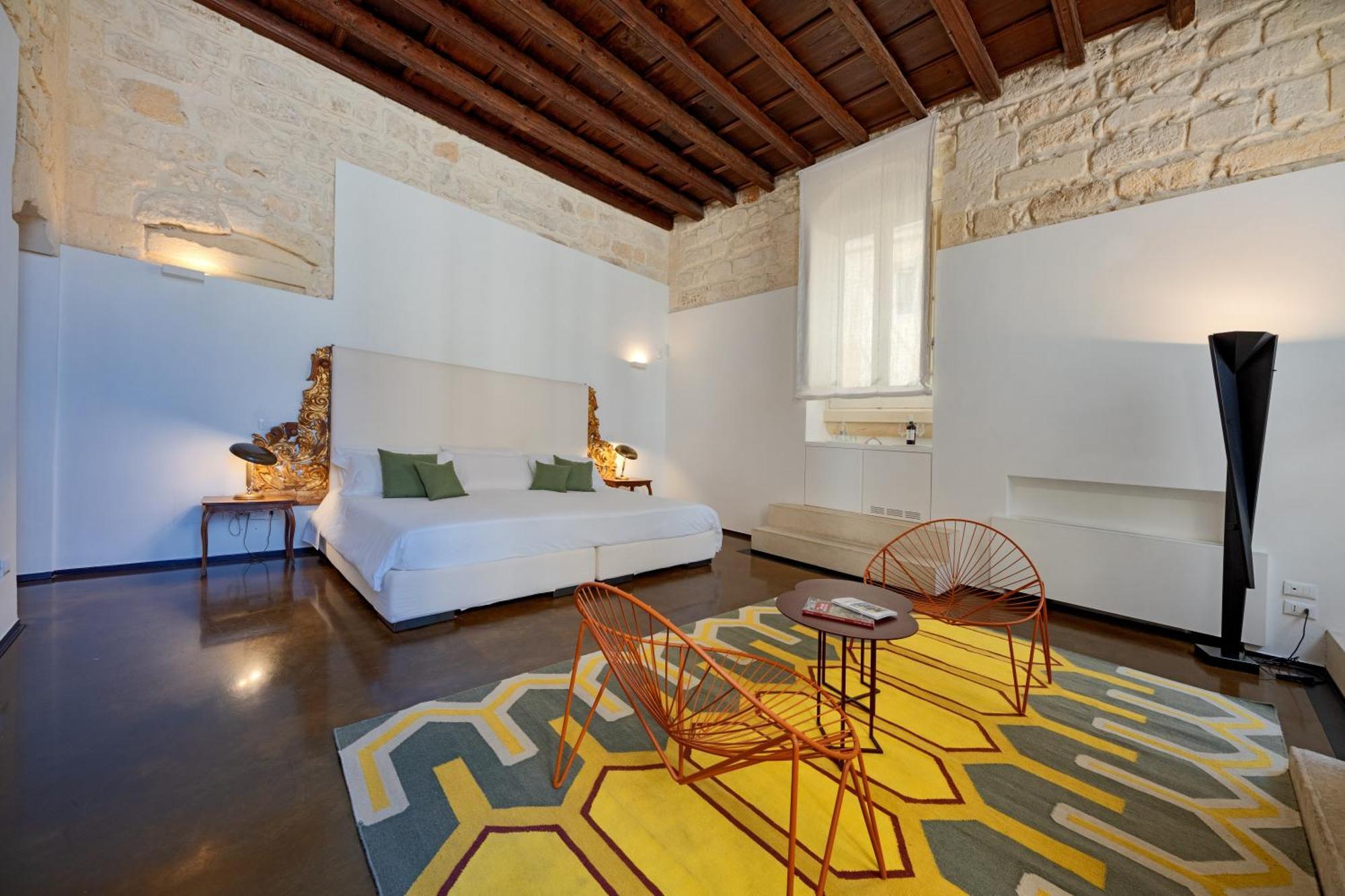 Palazzo Persone Dimora Storica Bed and Breakfast Lecce Exteriör bild