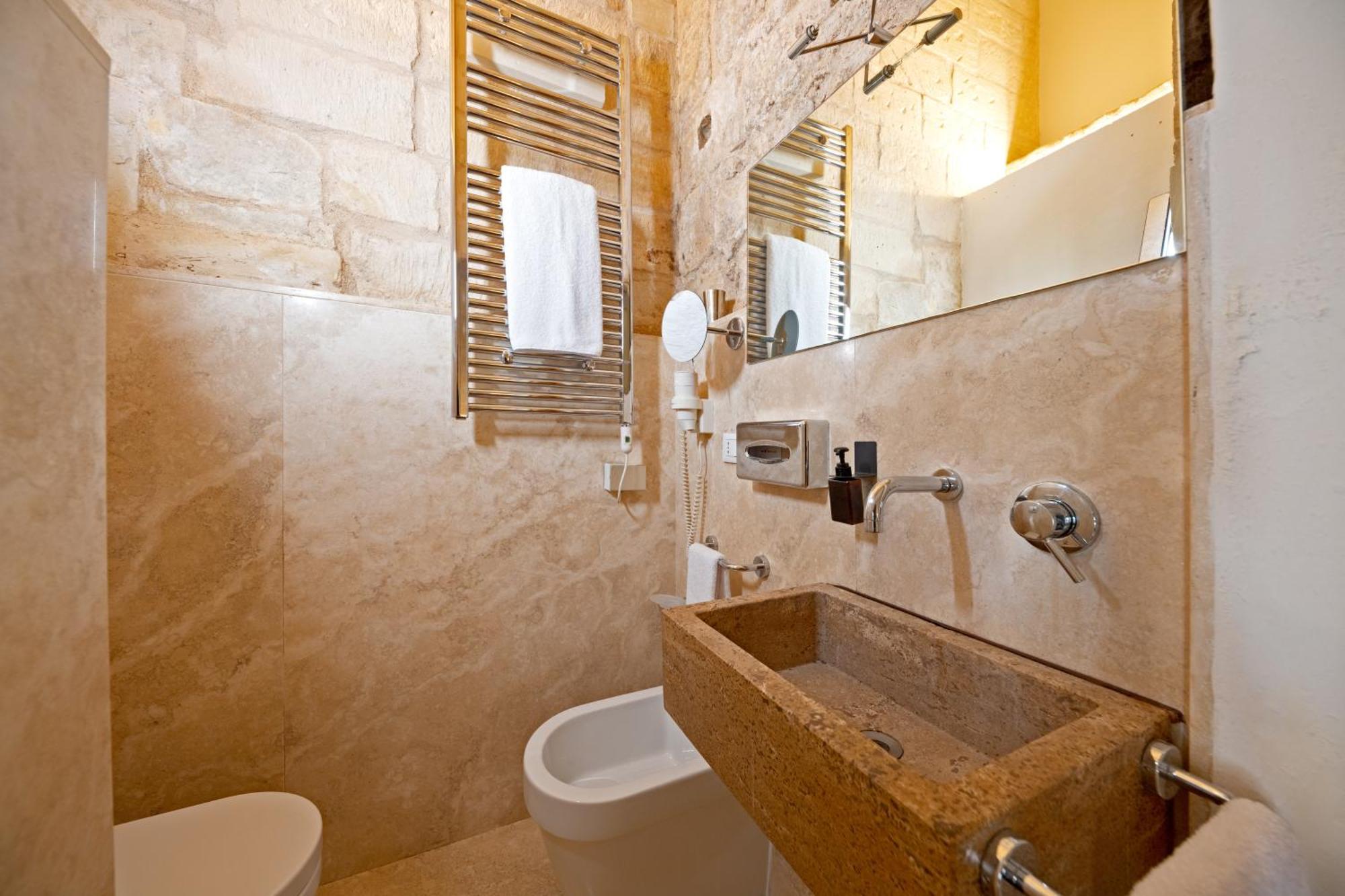 Palazzo Persone Dimora Storica Bed and Breakfast Lecce Exteriör bild