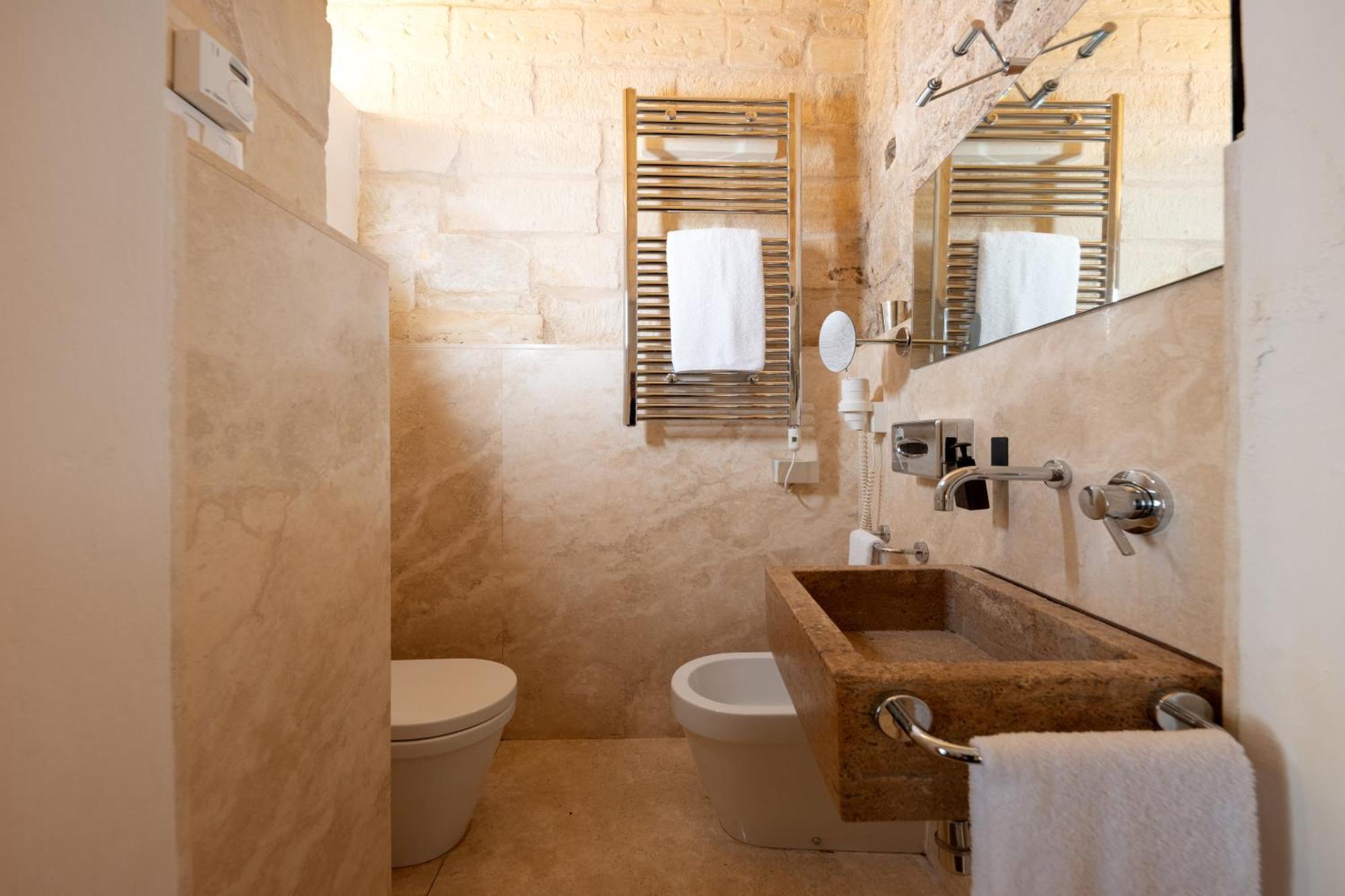 Palazzo Persone Dimora Storica Bed and Breakfast Lecce Exteriör bild